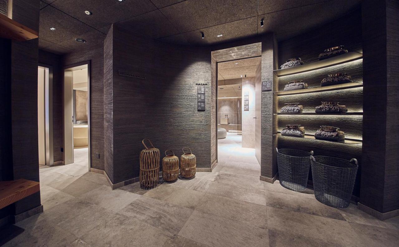 Falkensteiner Hotel Kronplatz - The Leading Hotels Of The World (Adults Only) Riscone Exterior foto The spa at The Landmark