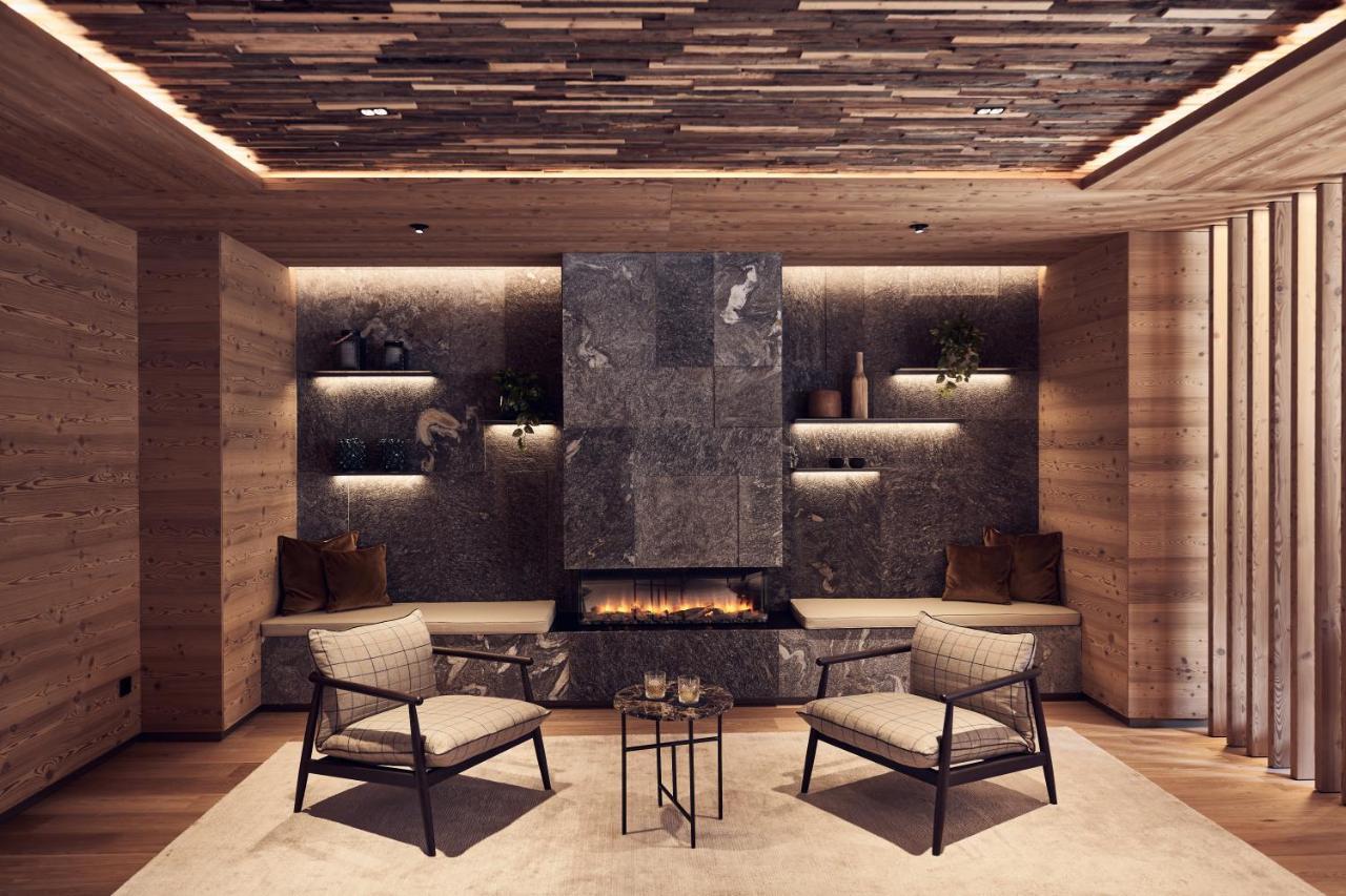 Falkensteiner Hotel Kronplatz - The Leading Hotels Of The World (Adults Only) Riscone Exterior foto Interior of the hotel
